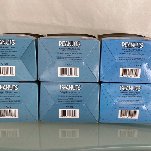 Peanuts Hallmark Ornaments - Picture 4 of 4
